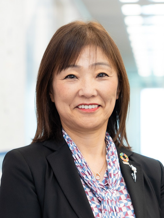 荒川　朋美